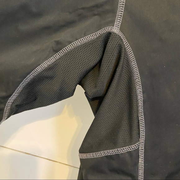 Asics Womens Black Running Jacket. Size Small. EUC - Picture 4 of 8